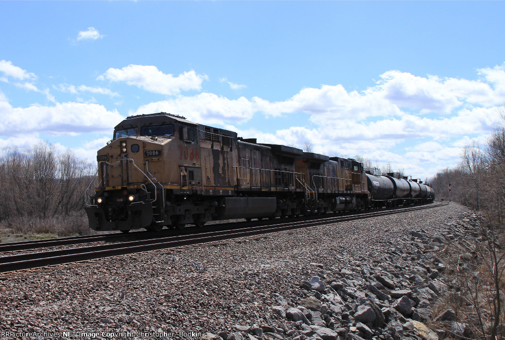 UP 7086